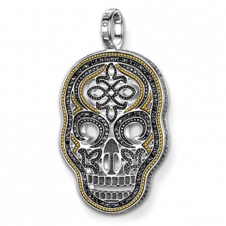 pendant diamond skull