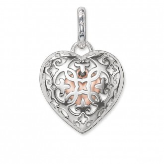 pendant heart medallion