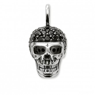 pendant skull pavé