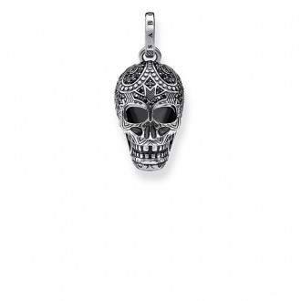 pendant Maori skull